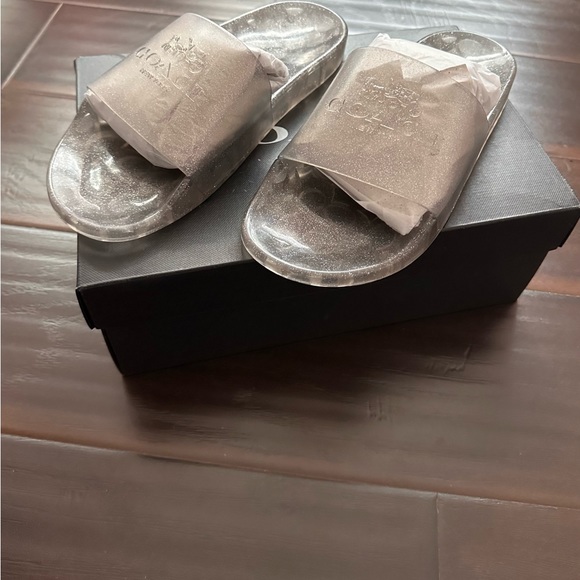 Ulyssa Rubber Slide - Picture 4 of 5